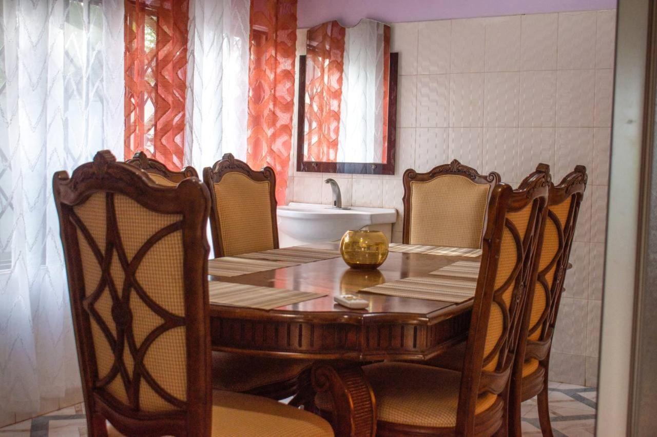 Afranasa Inn Tema Zewnętrze zdjęcie